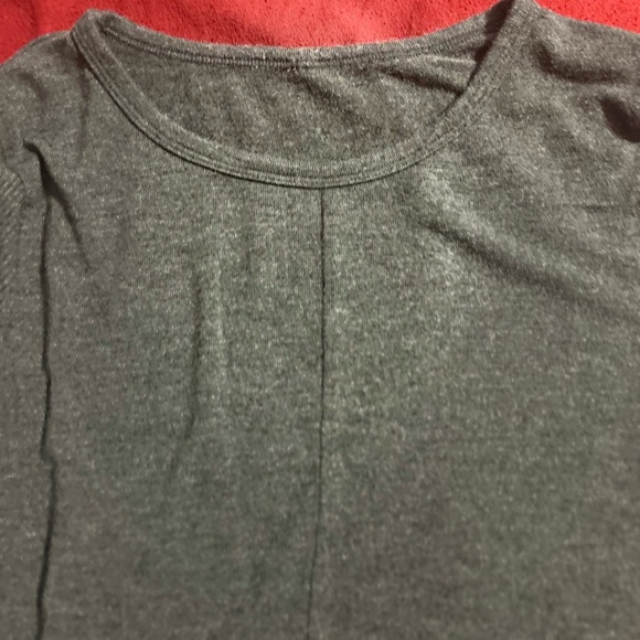 Alo Yoga Cover Long Sleeve Top
Color: Anthracite Large - Picture 3 of 5